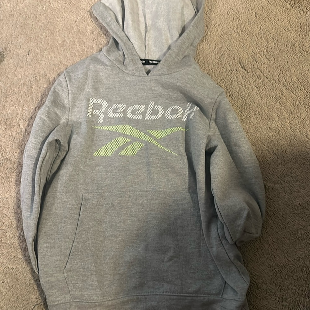 Reebok Hoodie Boys Size 8